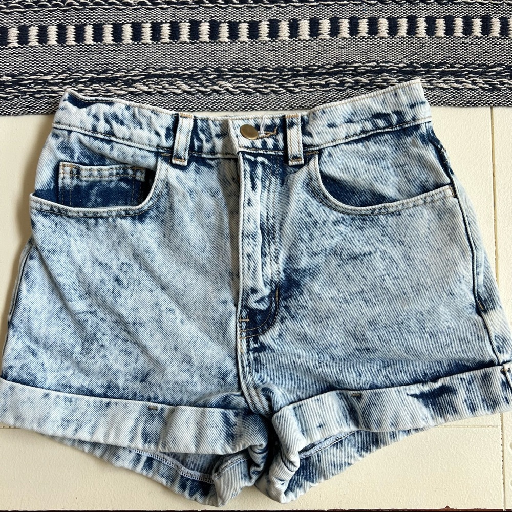Highrise American apparel acid washed jeans shorts